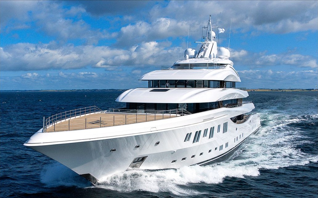 Super Yacht Telephone System | Luxury Motor Cruisers & Yachts